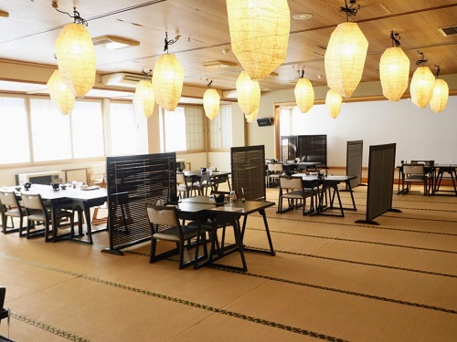 Restaurant/Dining